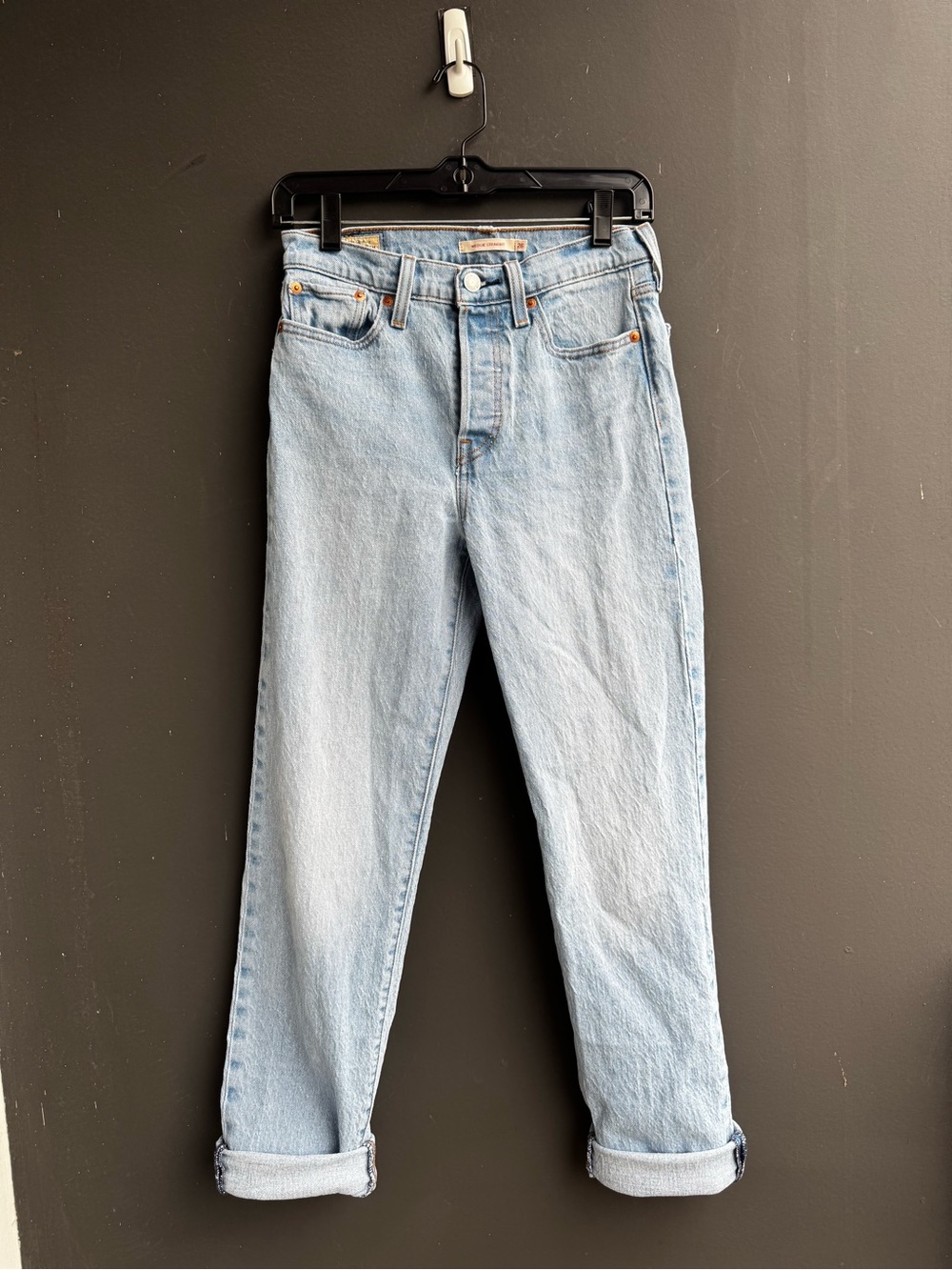 Levi's Wedgie light wash Straight leg jeans